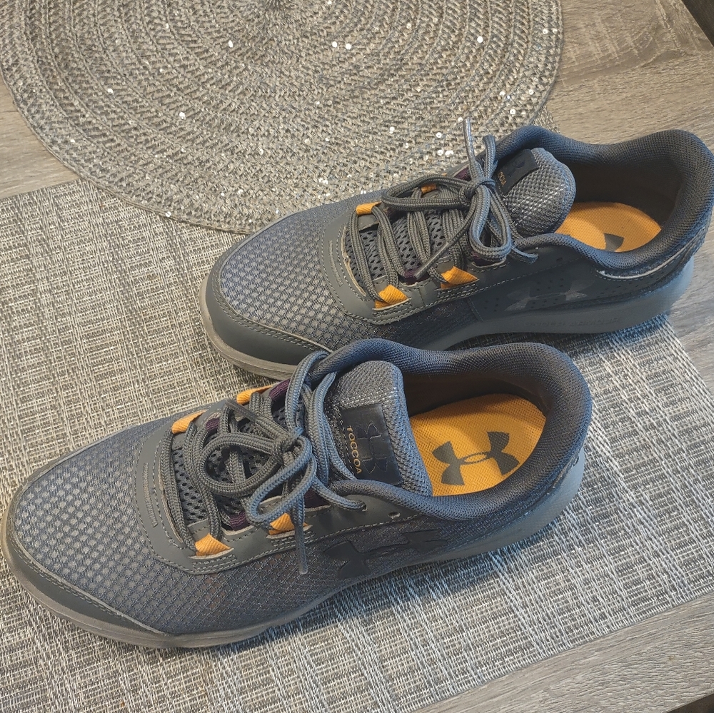 Under Armour Athletic Shoes, Size 7